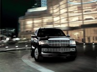 Lincoln Navigator photo